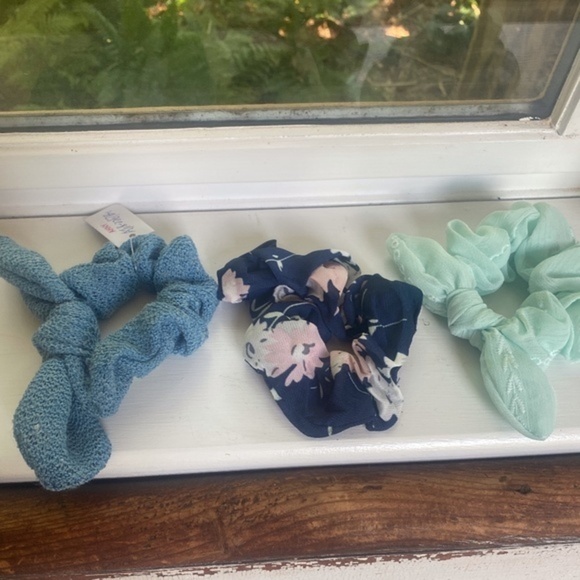 Anthropologie Blue Hair Scrunchies Bow Bundle - Picture 1 of 5